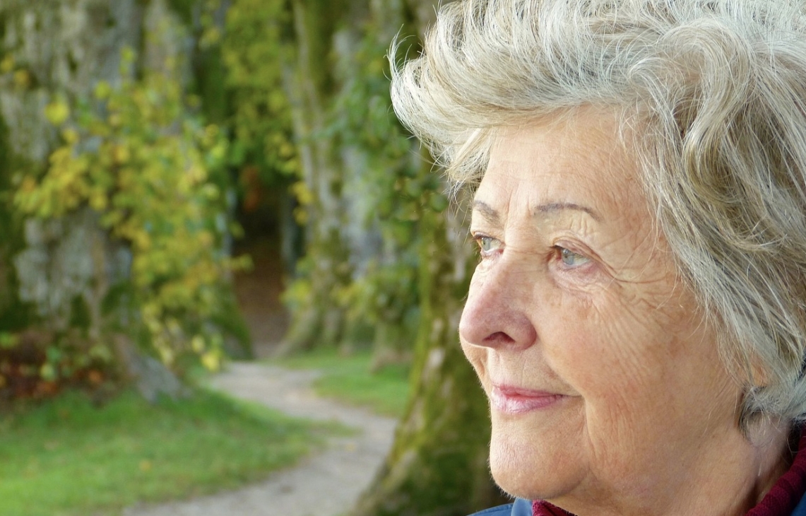 Przeżywanie intymności w czasie menopauzy: wyzwania i możliwości