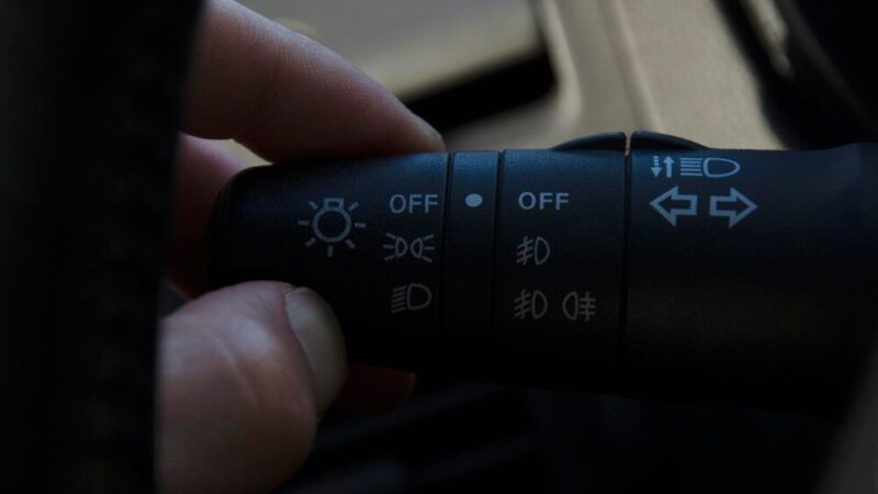 System 4 brygadowy w pracy: jak działa i czy warto?